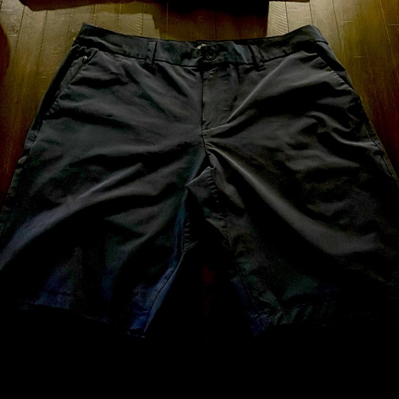 Hang Ten shorts - Picture 1 of 4